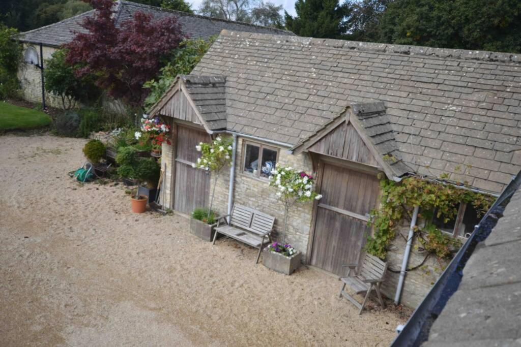 The Old Manor Coach House Διαμέρισμα Cirencester Εξωτερικό φωτογραφία